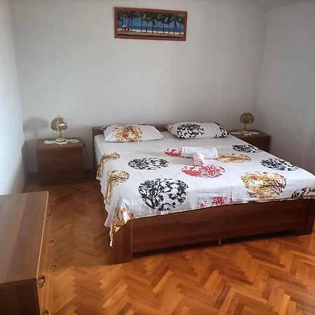 Apartment Zdenka 1 Трогир Экстерьер фото