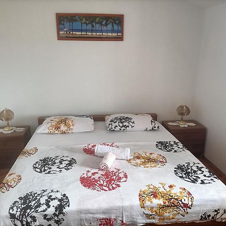 Apartment Zdenka 1 Трогир Экстерьер фото
